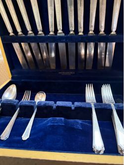 32 Piece Antique 1847 Rogers Bros Silverware