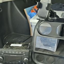 2012 Jeep Compass Radio Trim And Phone Mount