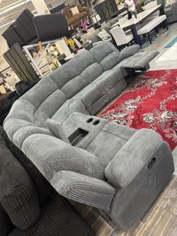 Recliner Sectional 