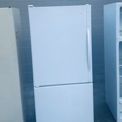 Refrigerator Bottom Freezer Ready For Pick Up Or Delivery!! Free Warranty!