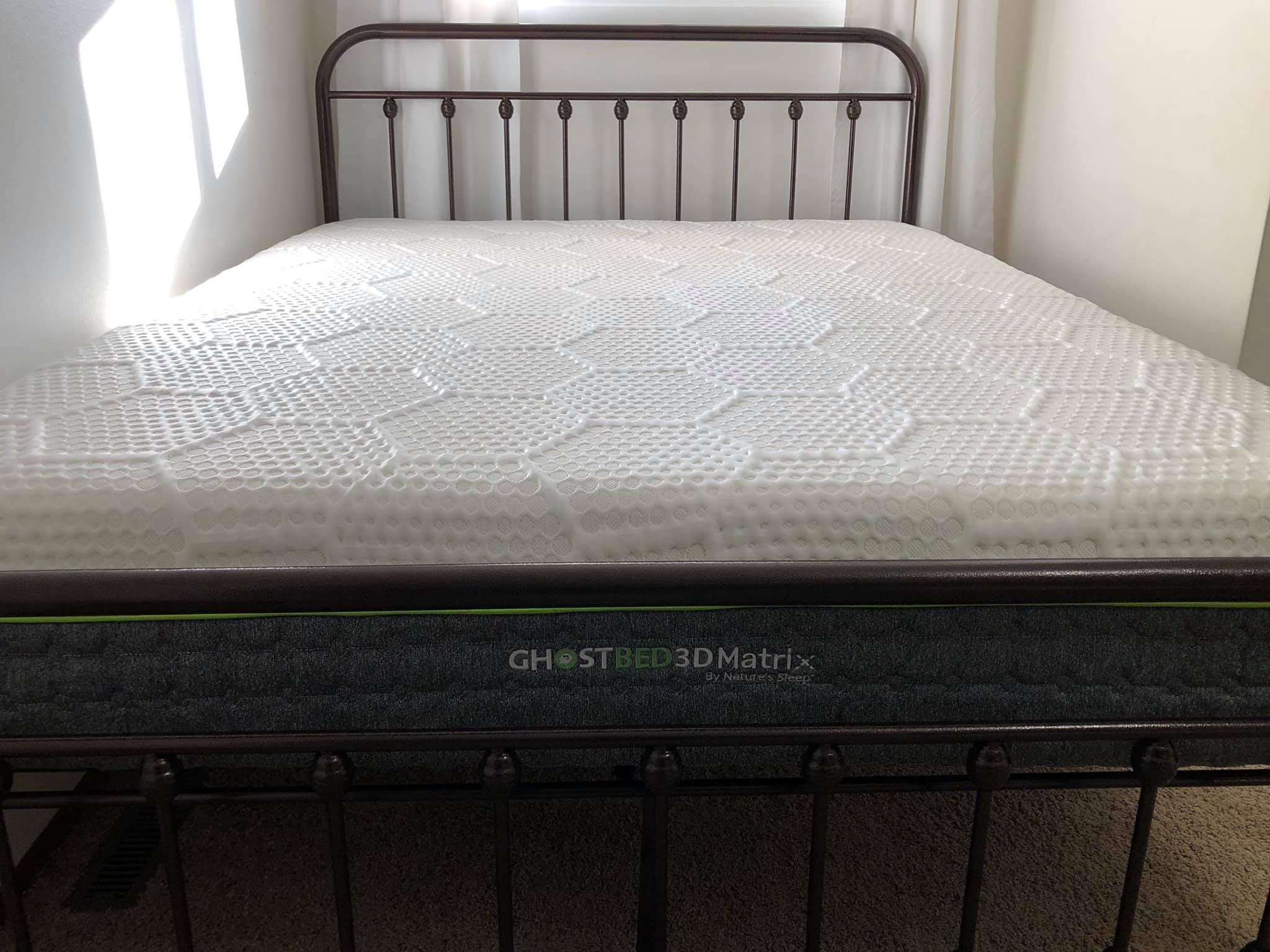Luxury Cooling King Mattress Like New for Sale in Charlotte, NC OfferUp