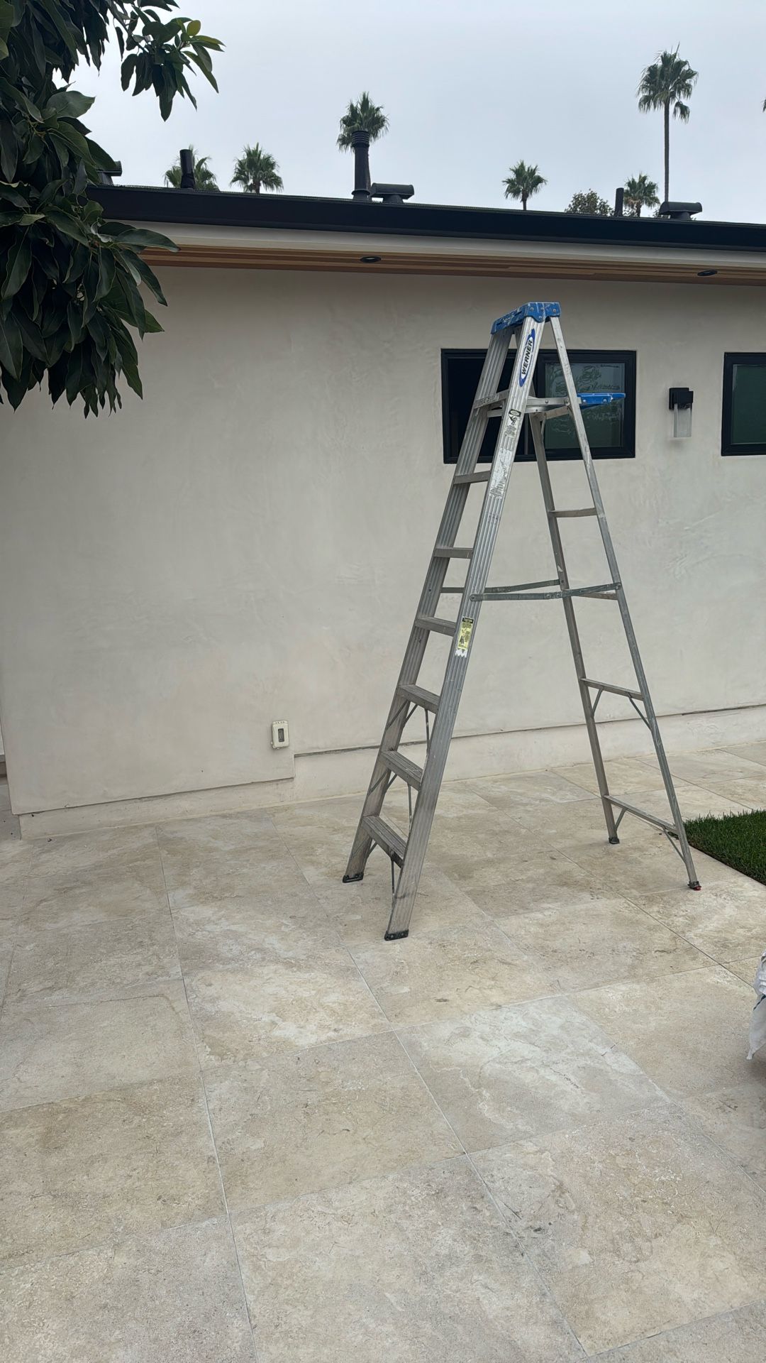 8 Feet Ladder