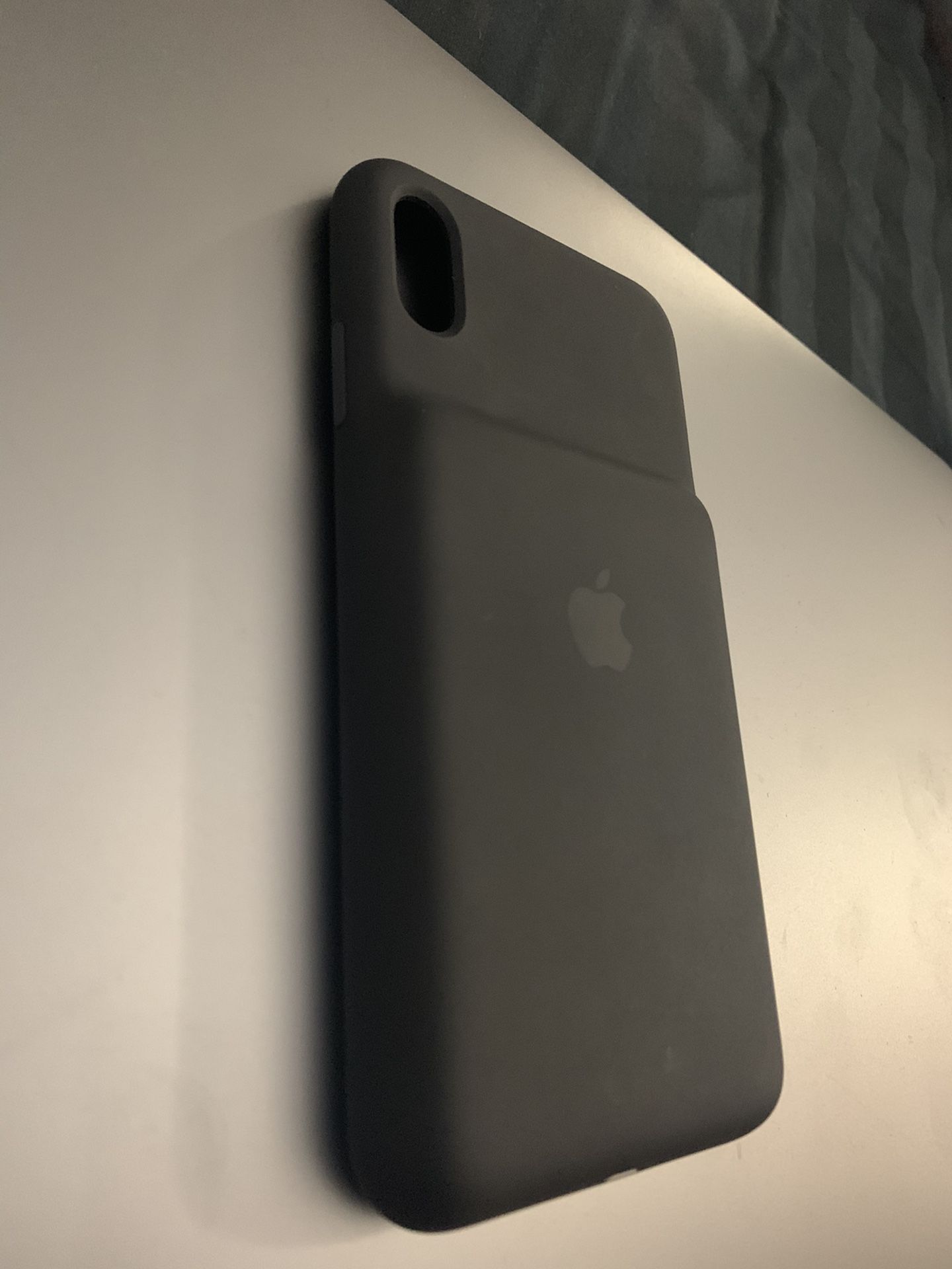 iPhone XS Max Smart Battery Case - ホワイト