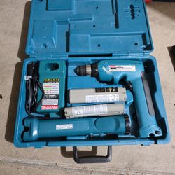 Makita Anniversary 9.6V Cordless Driver Kit