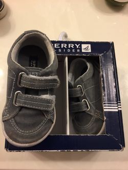 Boys sperry's