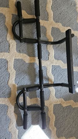Pull Up Bar