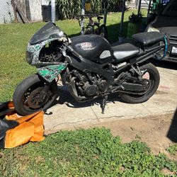 1997 Honda CBR RR 900