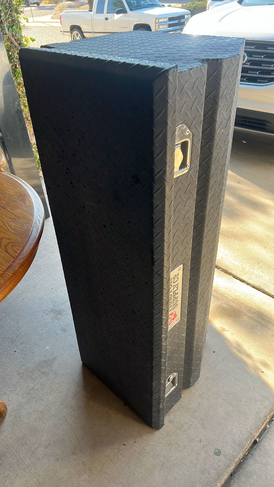 Truck toolbox