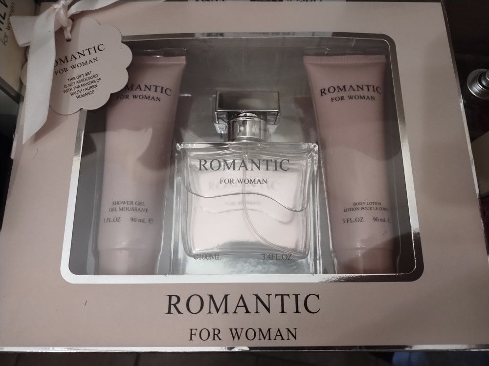 Delicious Perfume Set For Women/ New/ $35 Cash Only/ Blue Diamond And Rainbow