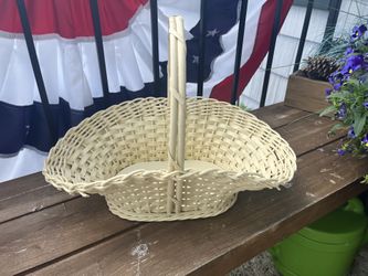 Heavyweight Cream Basket With Handle 