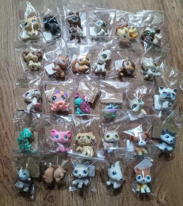 Vintage Littlest Pet Shop Pets & Shops & Accessories Bundle Lot