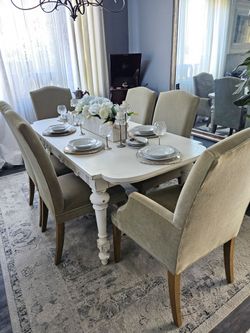 Table And Chairs Restoration Hardware Hudson Chairs Dining Room Table Kitchen Table Solid Maple