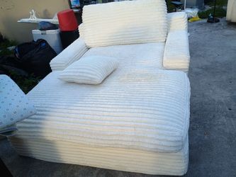 Sofa cama muy cómodo