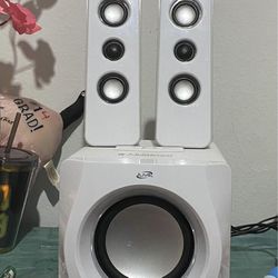 Melaleuca Bluetooth Speaker