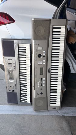 2 Yamaha electric keyboards