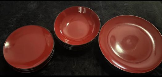 Dinner plates