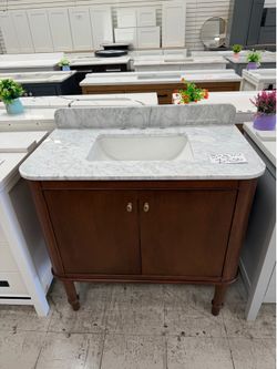 Bathroom vanity brown 36”w