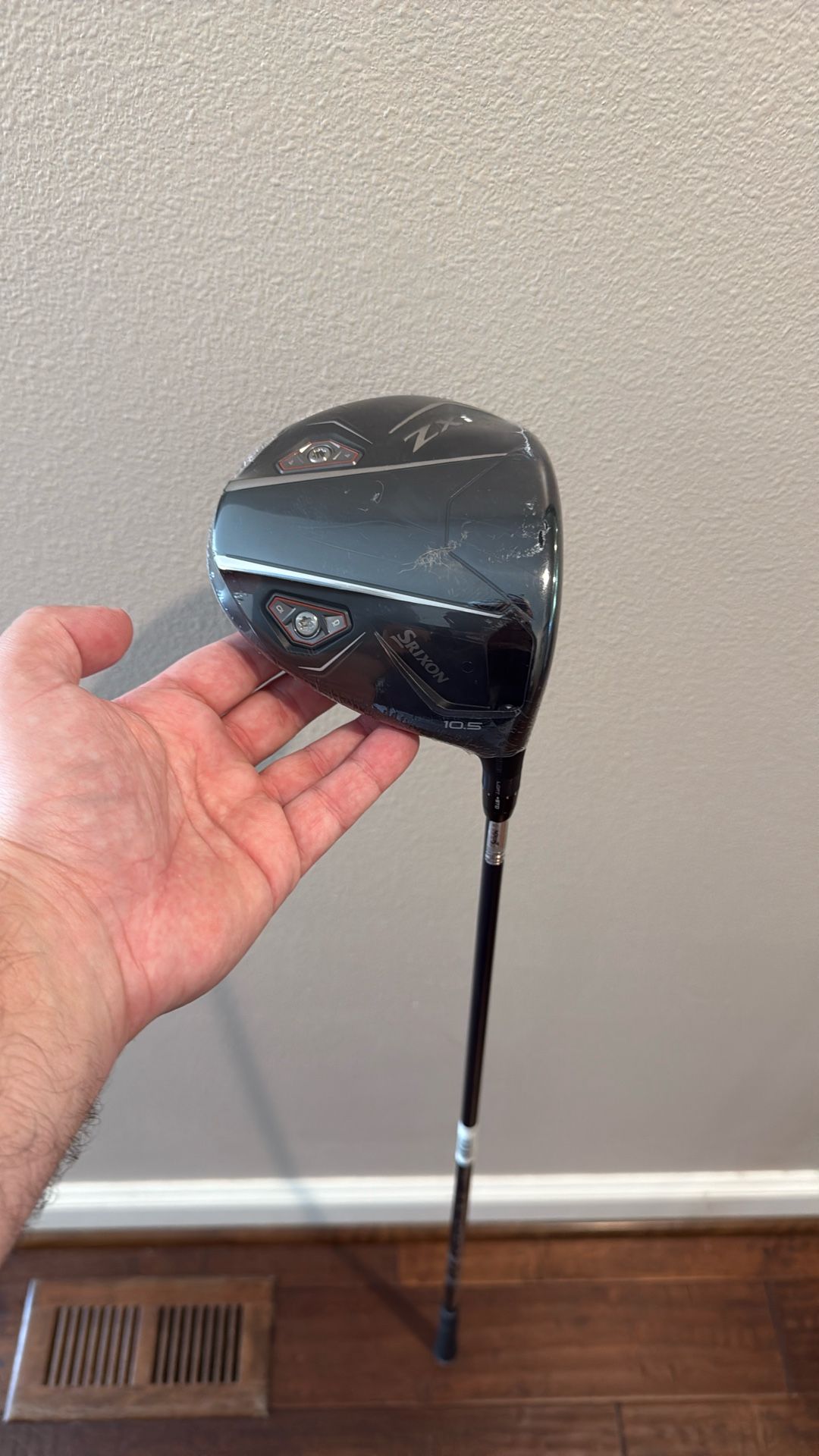 New Srixon Driver 10.5 Degree RH Stiff