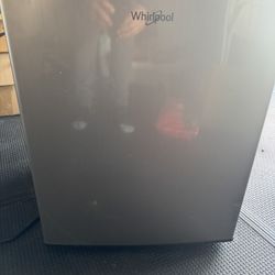 Whirlpool Mini fridge