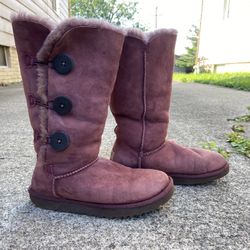Ugg Boots - Barely Worn, Size 7