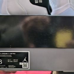 Jordan Retro 11  Legend Blue Size 8