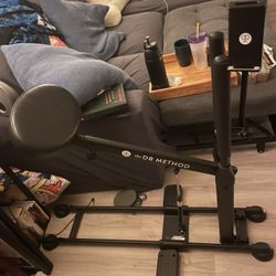 DB Method Squat machine