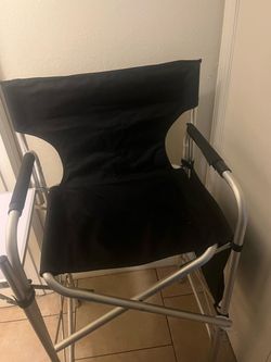 2 Studio chairs
