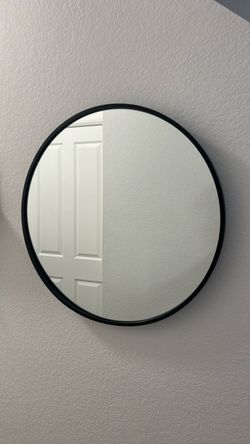 Circle mirror