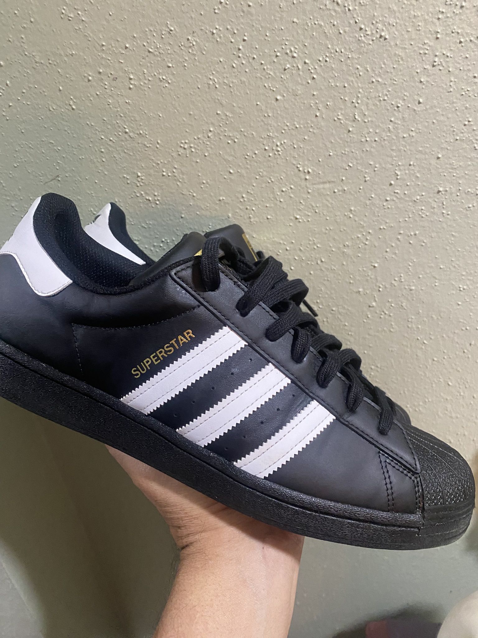 Adidas originals Superstar Authentic Size 12 like new