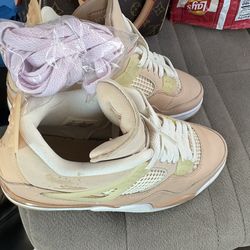Woman’s Jordan’s 4s