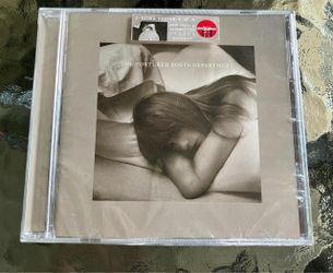 Sealed Taylor Swift “The Tortured Poets Department” Deluxe Collector’s Edition CD