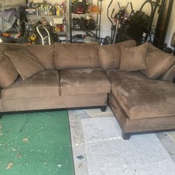 Cindy Crawford Sectional Sofa 