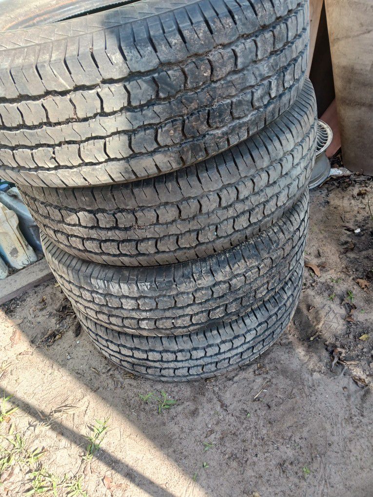 Set Of 4 Tires Like New!