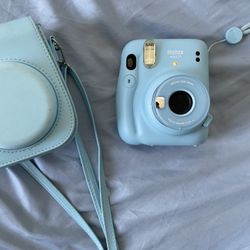 Instax mini 11 Baby Blue With Case 