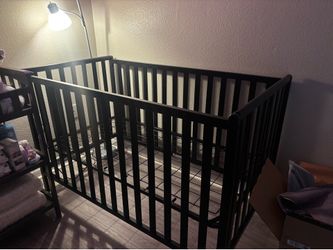 Delta Children 4-1 Convertible crib
