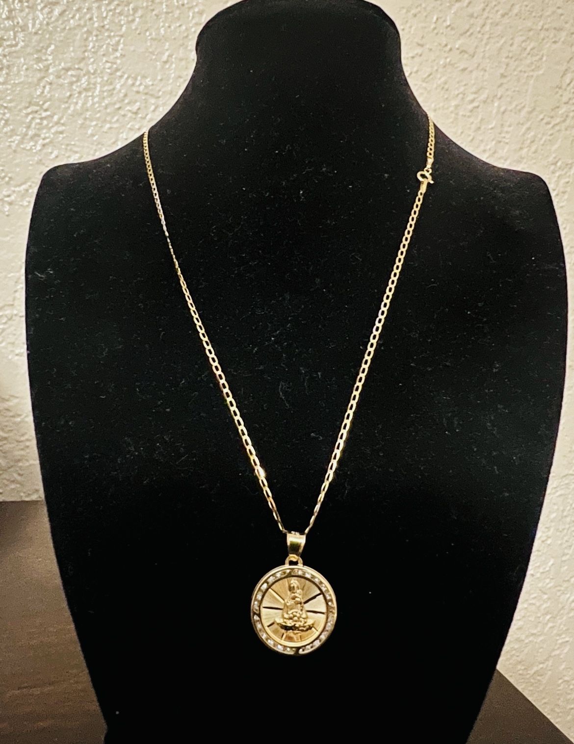 10K Solid Gold Chain and Pendant For Wedding 18 Inches Long