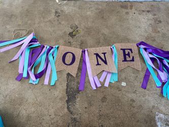 Banner “one”