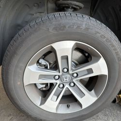 4 GOOD YEAR PREMIUM EAGLE TOURING TIRES 255/60R18