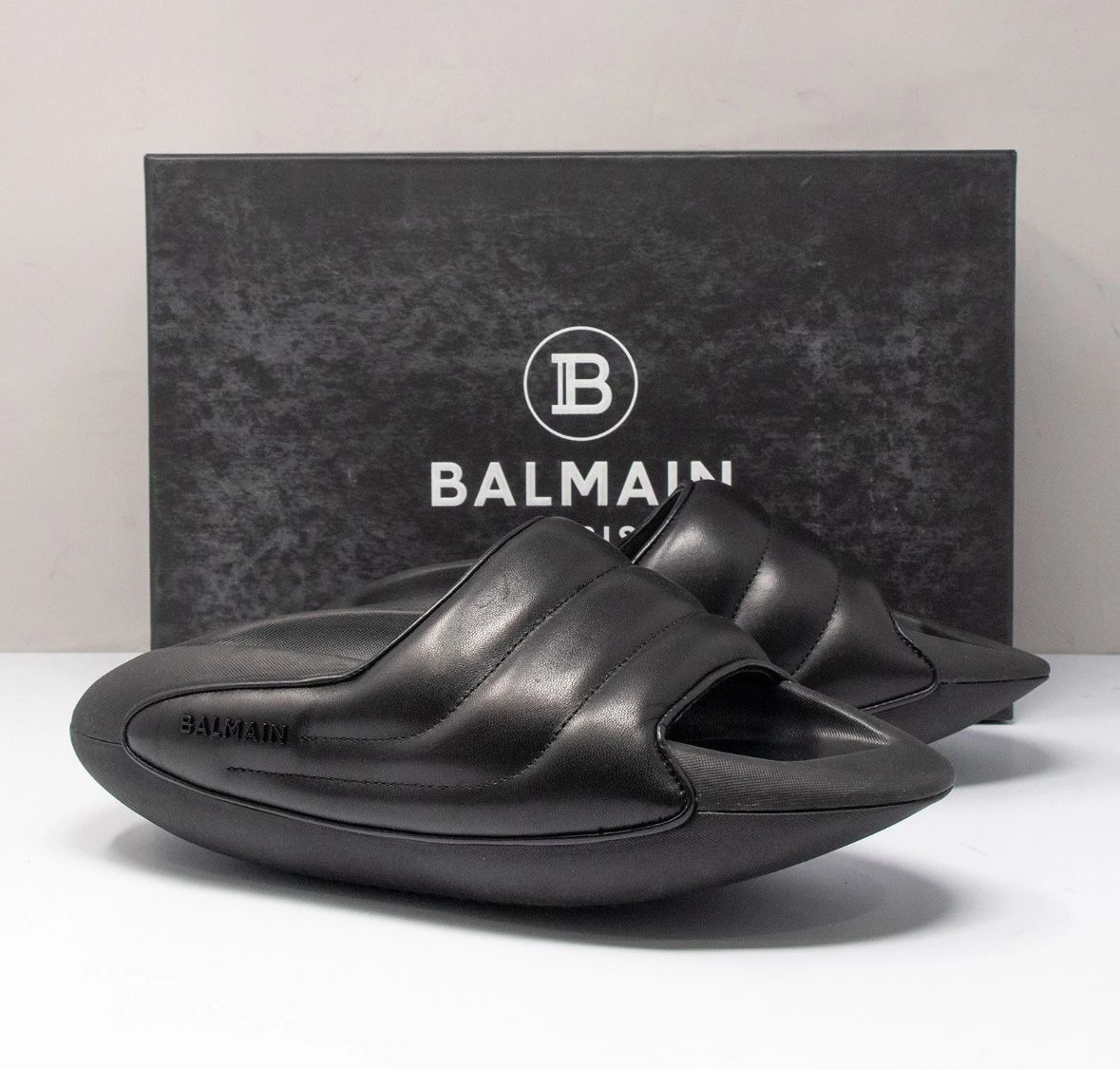 $795 Balmain B It Black Quilted Leather Slides Sandals (44 EU)