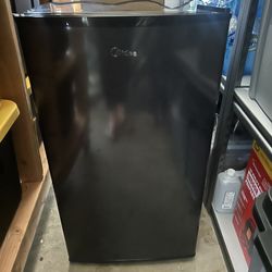 3.3 cu. ft. Mini Fridge, ENERGY STAR