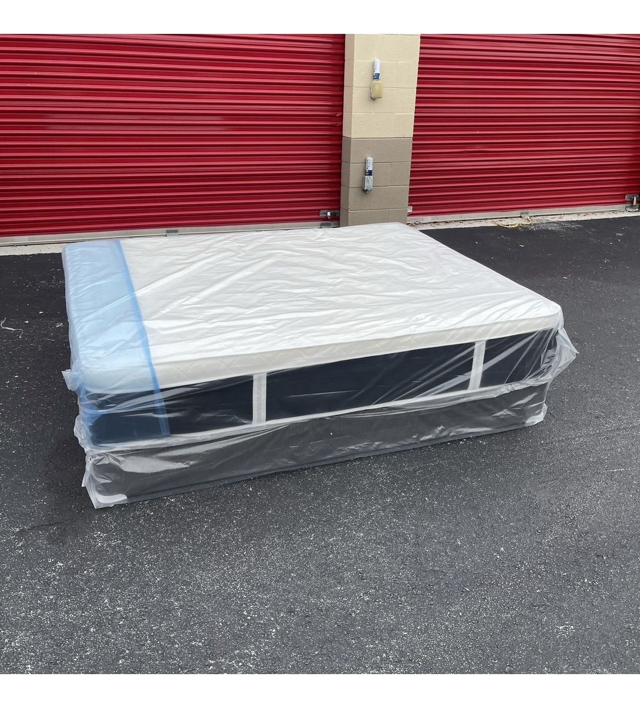 NEW Mattress Queen Size Plush Pillowtop With Box Spring //...