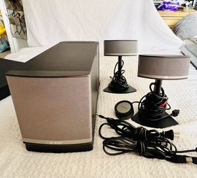 Bose Acoustimass Home Speaker System – Subwoofer, 2 Speakers, Stands & Cables
