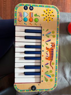 Toy piano