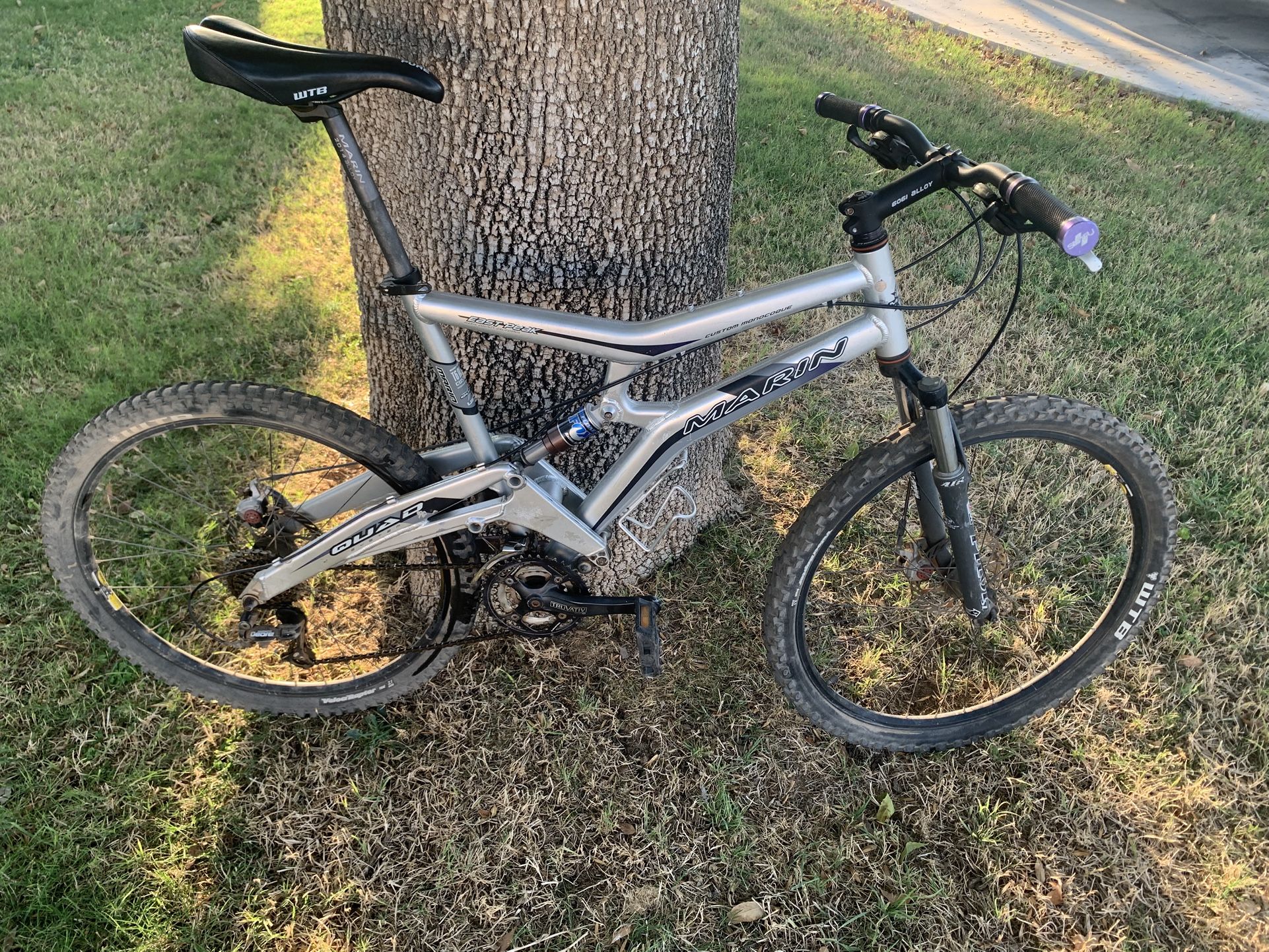 Large Marin Mountain Bike Full Suspension
