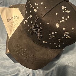 Crystal tears dandy hats