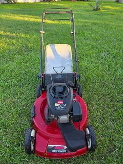 Toro 22" Self-propelled Lawn Mower
