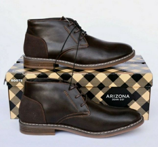 Mens's Arizona Brown Chukka Boots Size 12