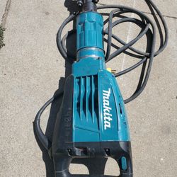 Makita Jackhammer (Its Missing The Handle)