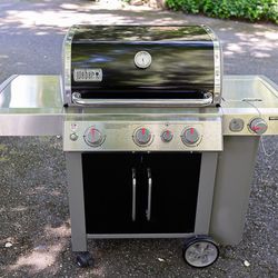 Weber Genesis II E-335 Gas Grill – EXCELLENT+ Condition