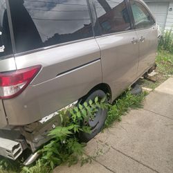 Bendo Partes Nissan Ques 2012